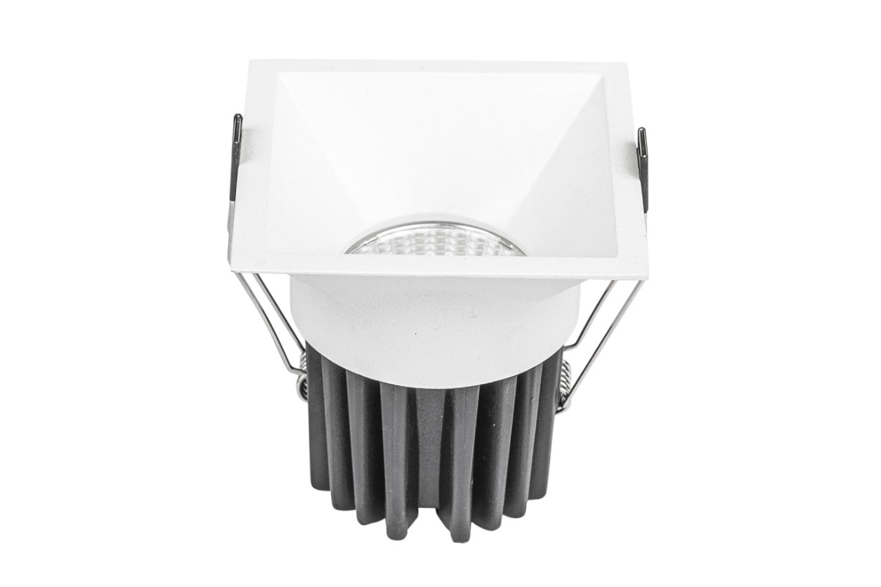 FB SQUARE SPOTLIGHT
